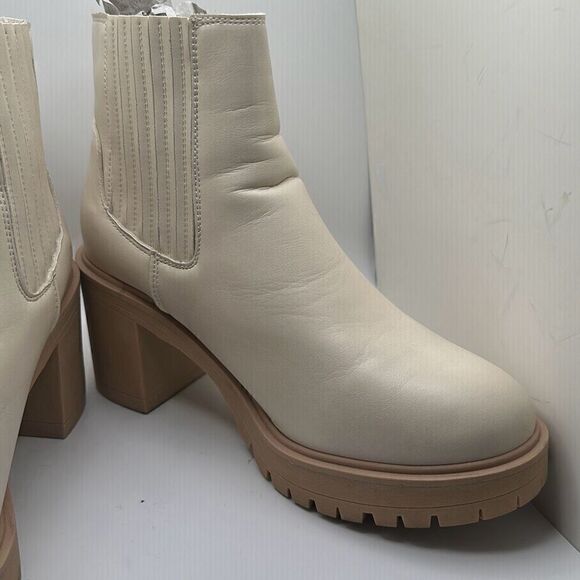 CUSHIONAIRE Women's Beckett chelsea boot +Memory Foam 11 WIDE CREAM - Picture 6 of 7